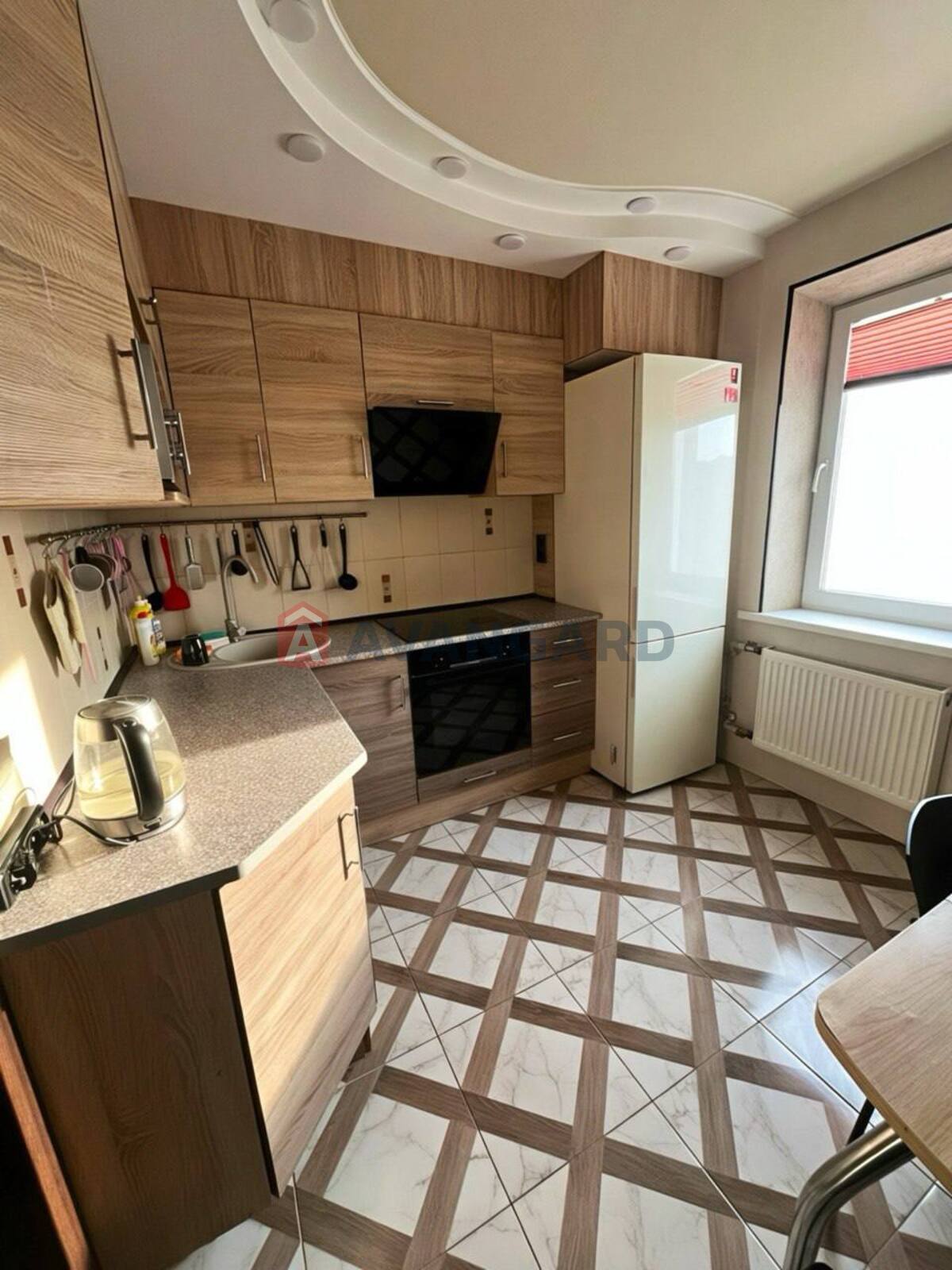 2 ��. ��������, 54/-/8 ��. �., 6/10 ������ ���� 6