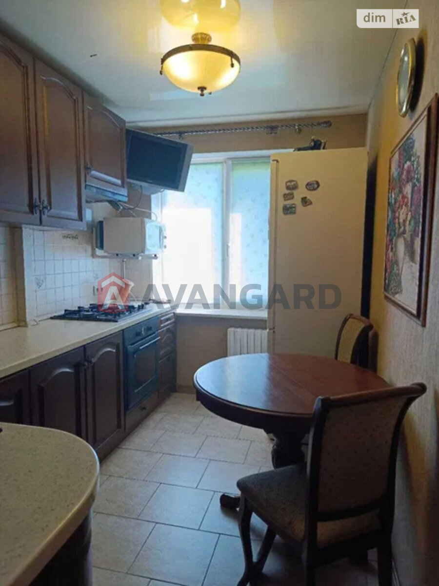 3 . , 62/42/8 . ., 5/9   5