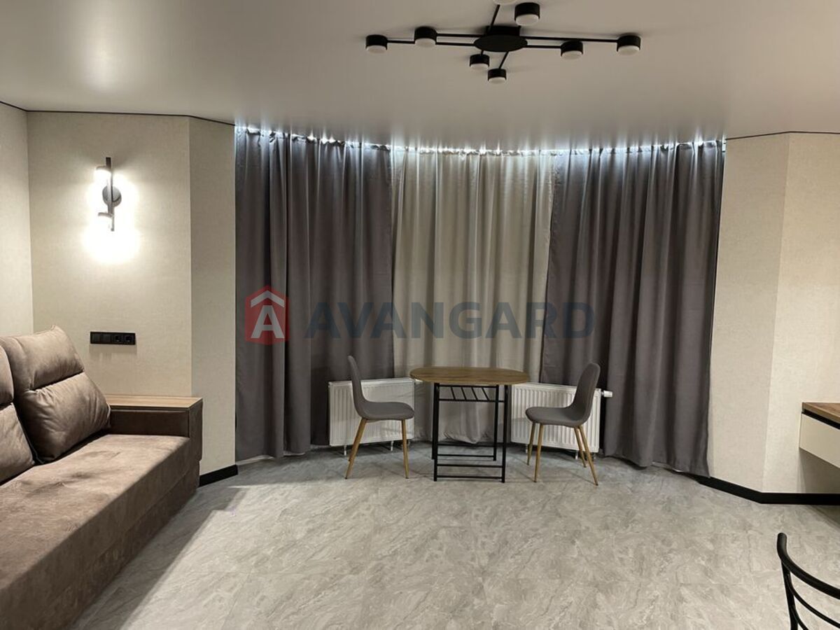 1 ��. ��������, 38/-/5 ��. �., 25/26 ������ ���� 20