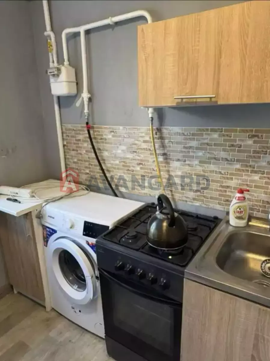 1 ��. ��������, 36/-/- ��. �., 3/5 ������ ���� 3