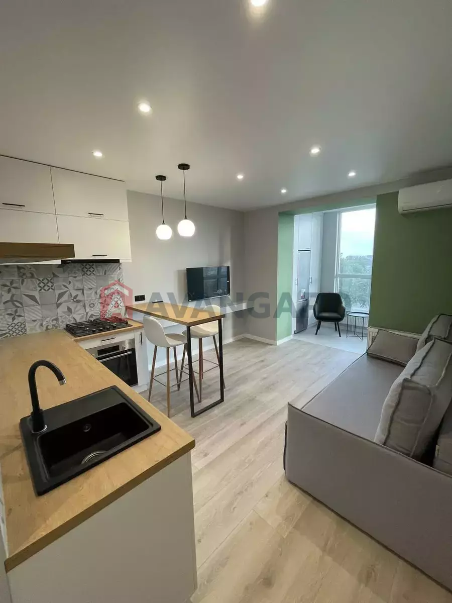 1 ����. ��������, 45/-/10 ��. �., 8/9 ���� ���� 4