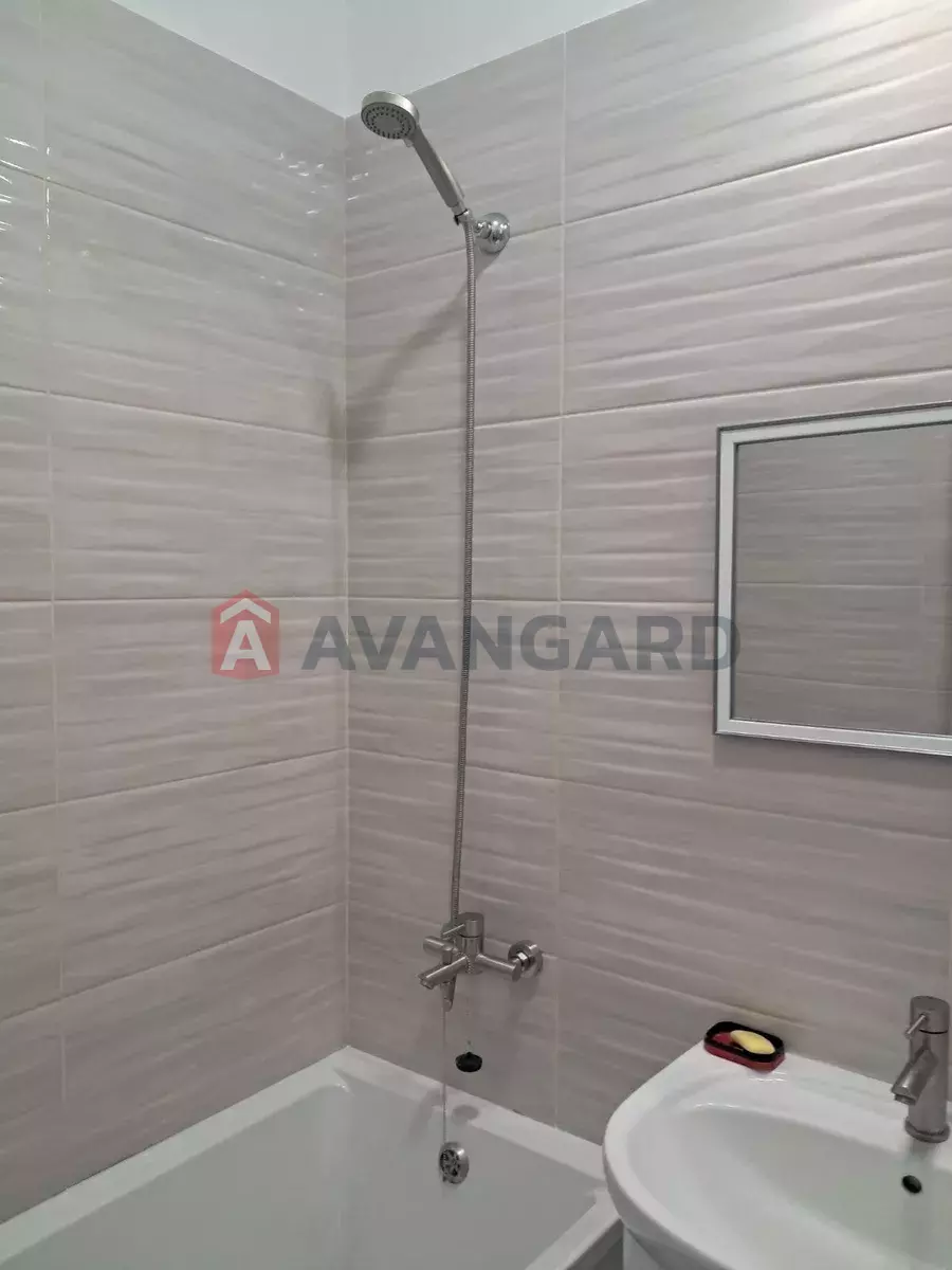 1 ����. ��������, 30/-/4 ��. �., 3/4 ���� ���� 4