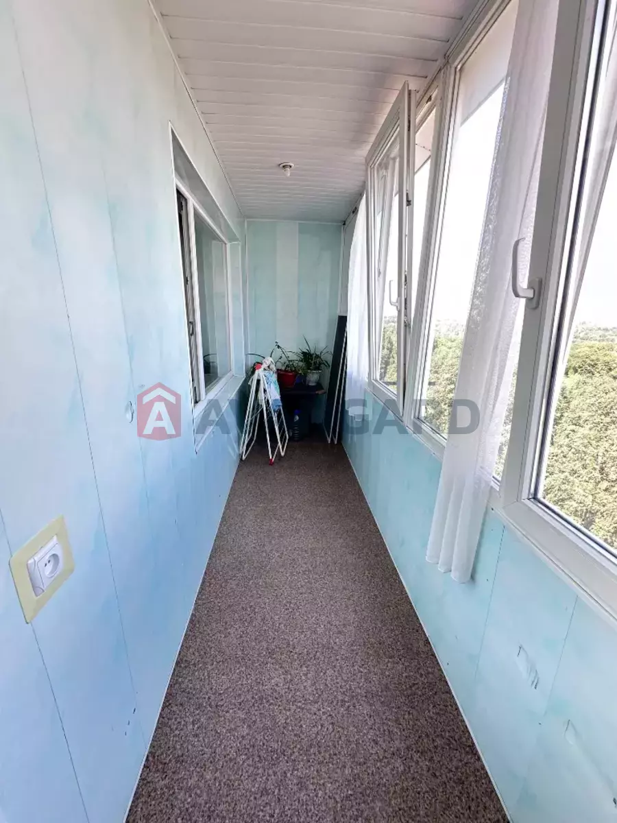 1 ��. ��������, 40/19/8 ��. �., 11/12 ������ ���� 6