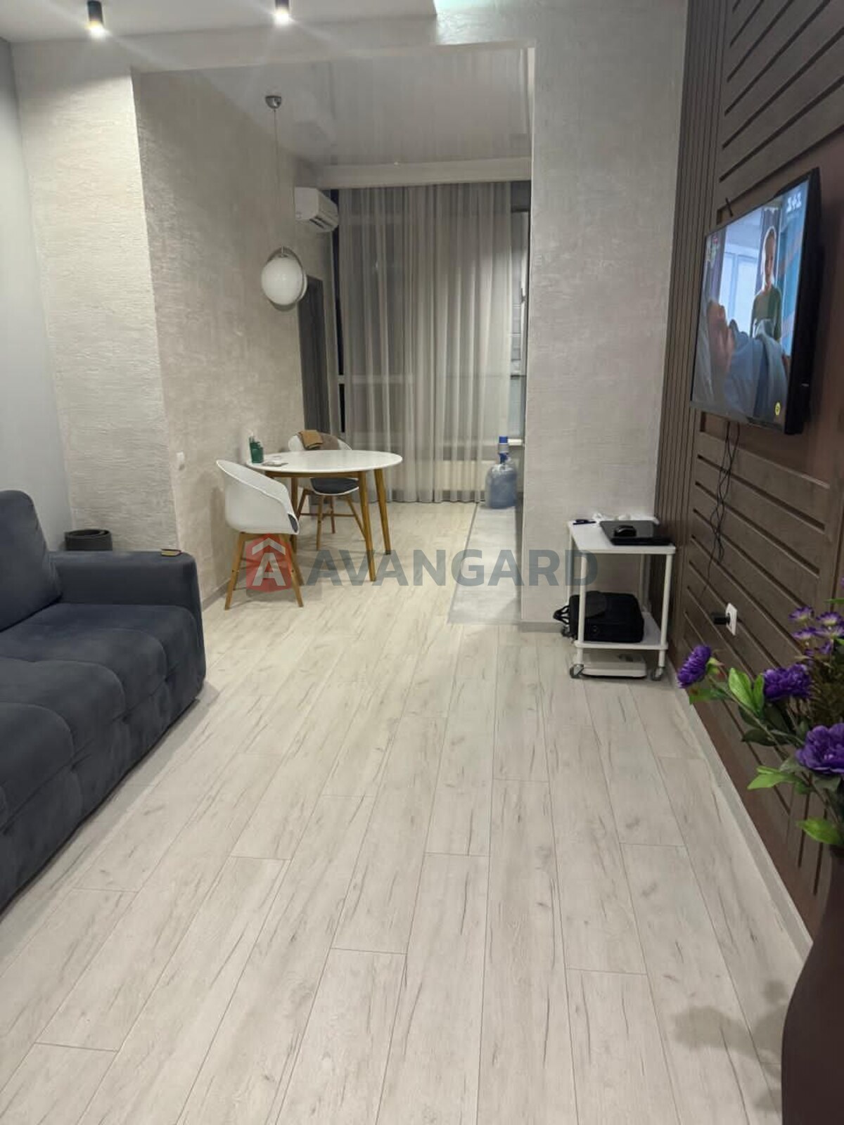 1 ����. ��������, 41.8/8.5/33.3 ��. �., 3/14 ���� ���� 2