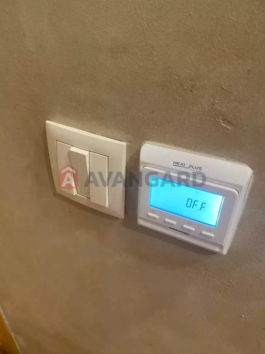 3 ��. ��������, 70/-/8 ��. �., 10/16 ������ ���� 9
