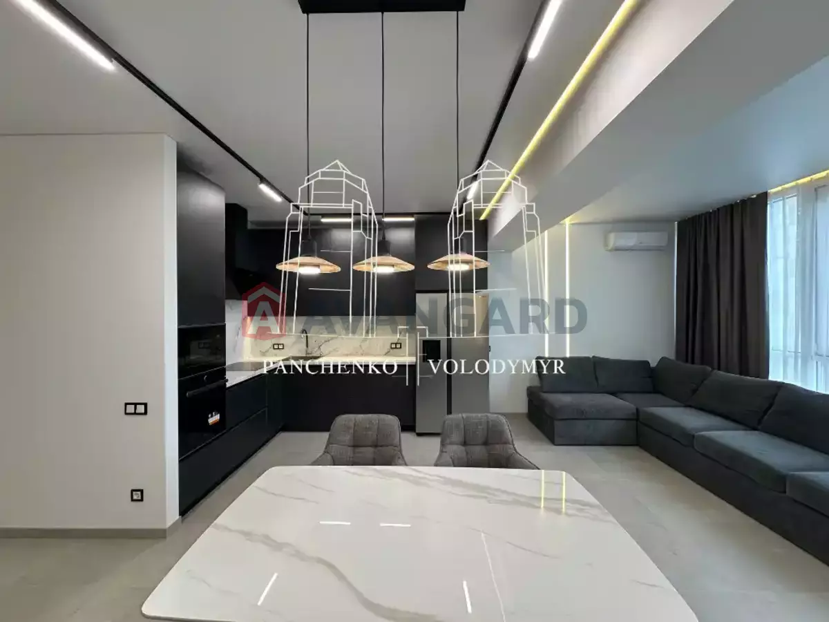 3 ��. ��������, 115/-/25 ��. �., 5/14 ������ ���� 4