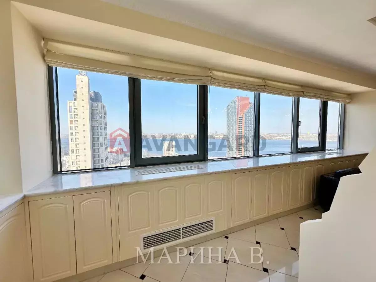 4 ��. ��������, 189/-/35 ��. �., 9/24 ������ ���� 20