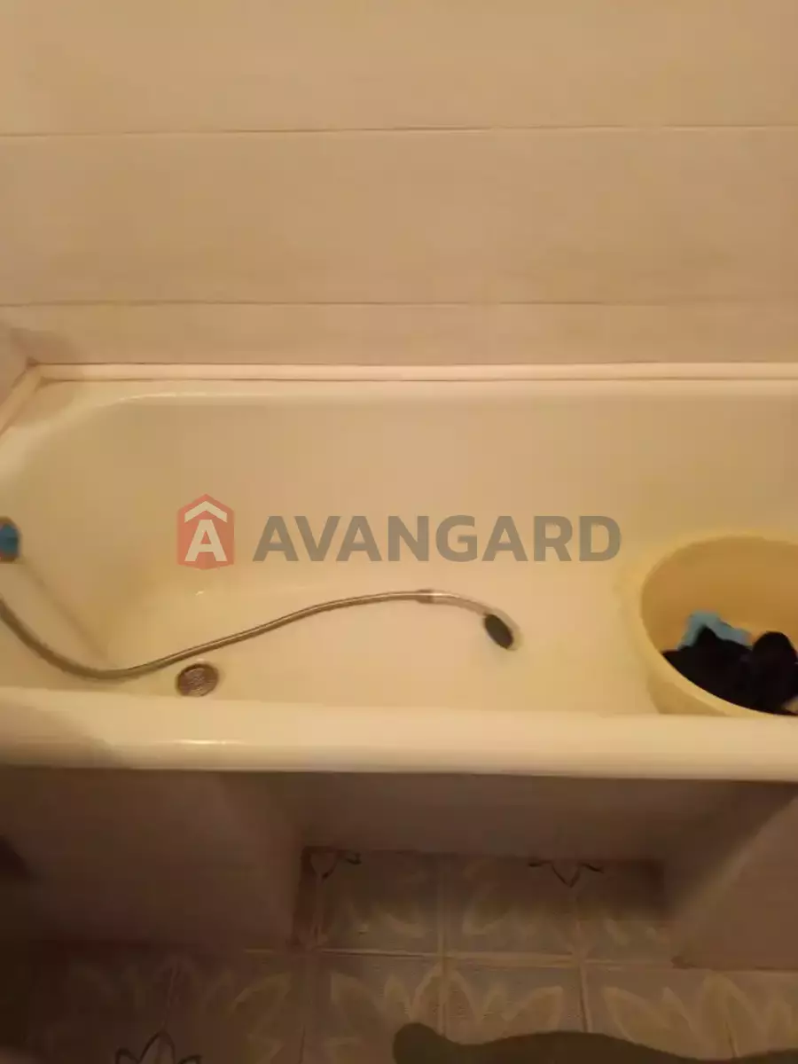 2 ����. ��������, 50/-/- ��. �., 8/9 ���� ���� 10