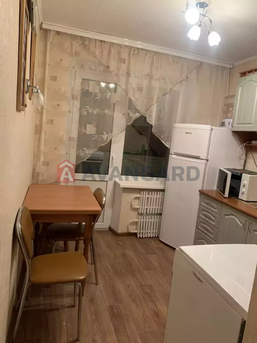 1 . , 40/-/8 . ., 10/12   6