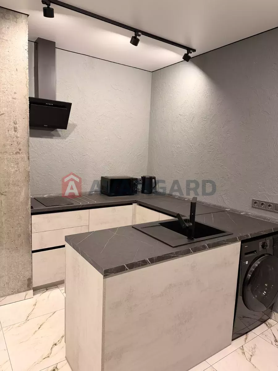 2 ��. ��������, 49/-/14 ��. �., 5/24 ������ ���� 18