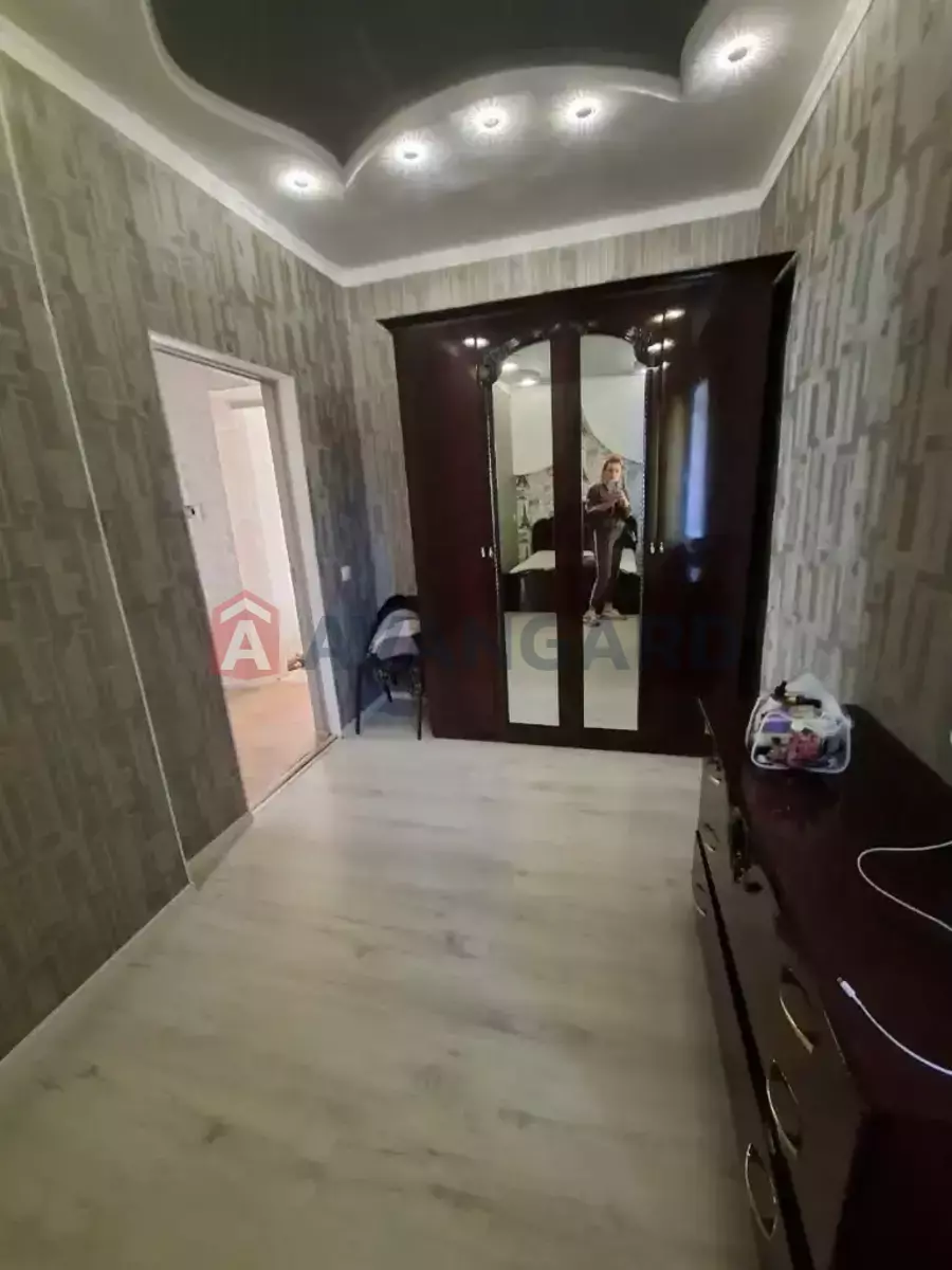 3 ��. ��������, 105/-/11 ��. �., -/1 ������ ���� 4