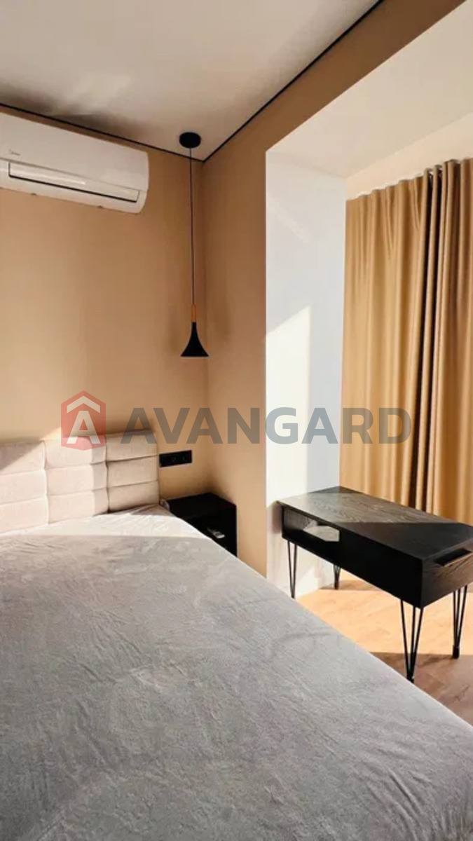 1 ��. ��������, 54/-/15 ��. �., 7/10 ������ ���� 9