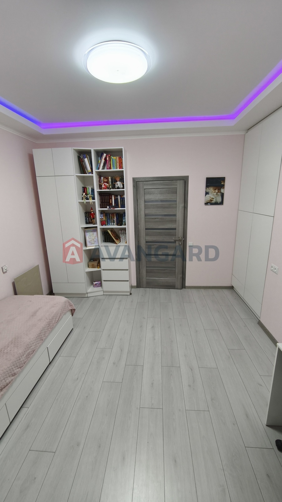 2 . , 56/-/8 . ., 5/5   4