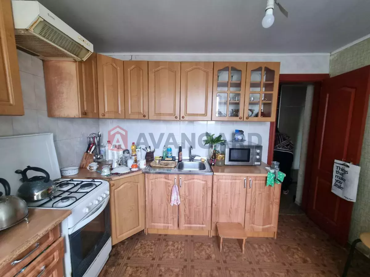 4 . , 70/-/10 . ., 9/9   5