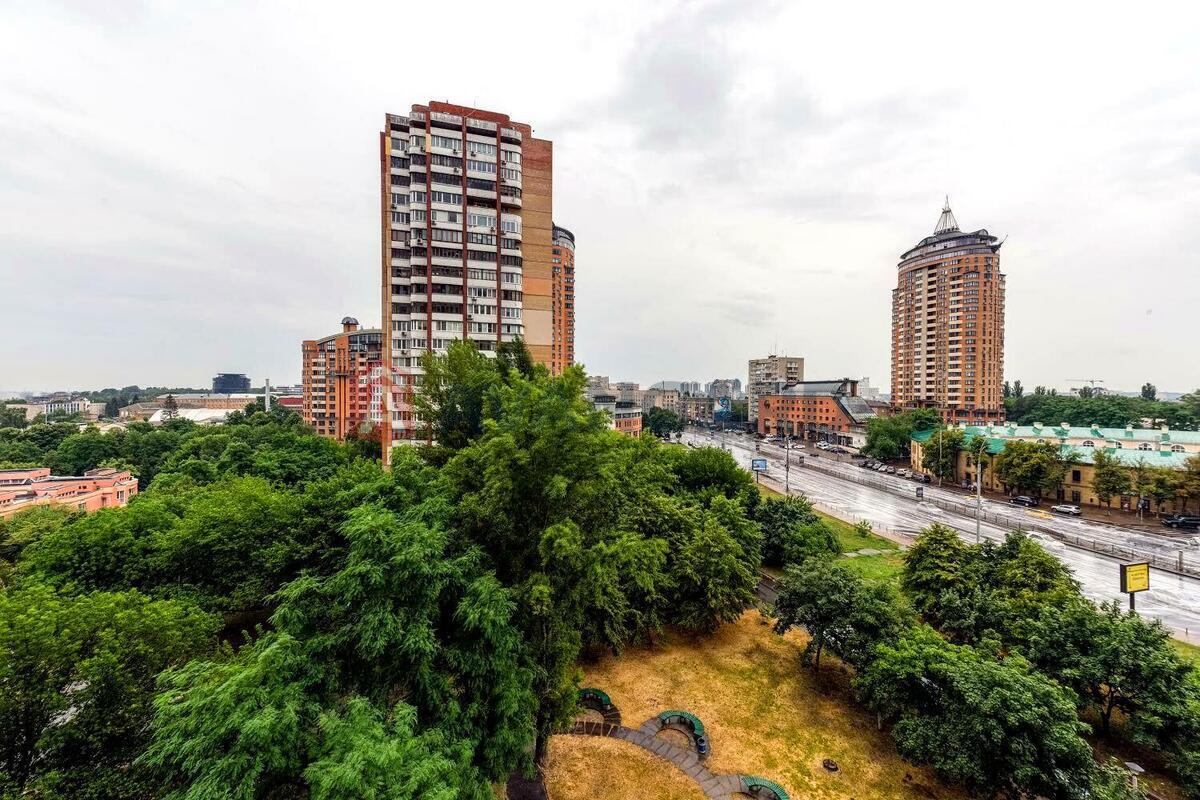 3 ����. ��������, 96 / 70 / 10 �? ��. �., 12/20 ���� ���� 23