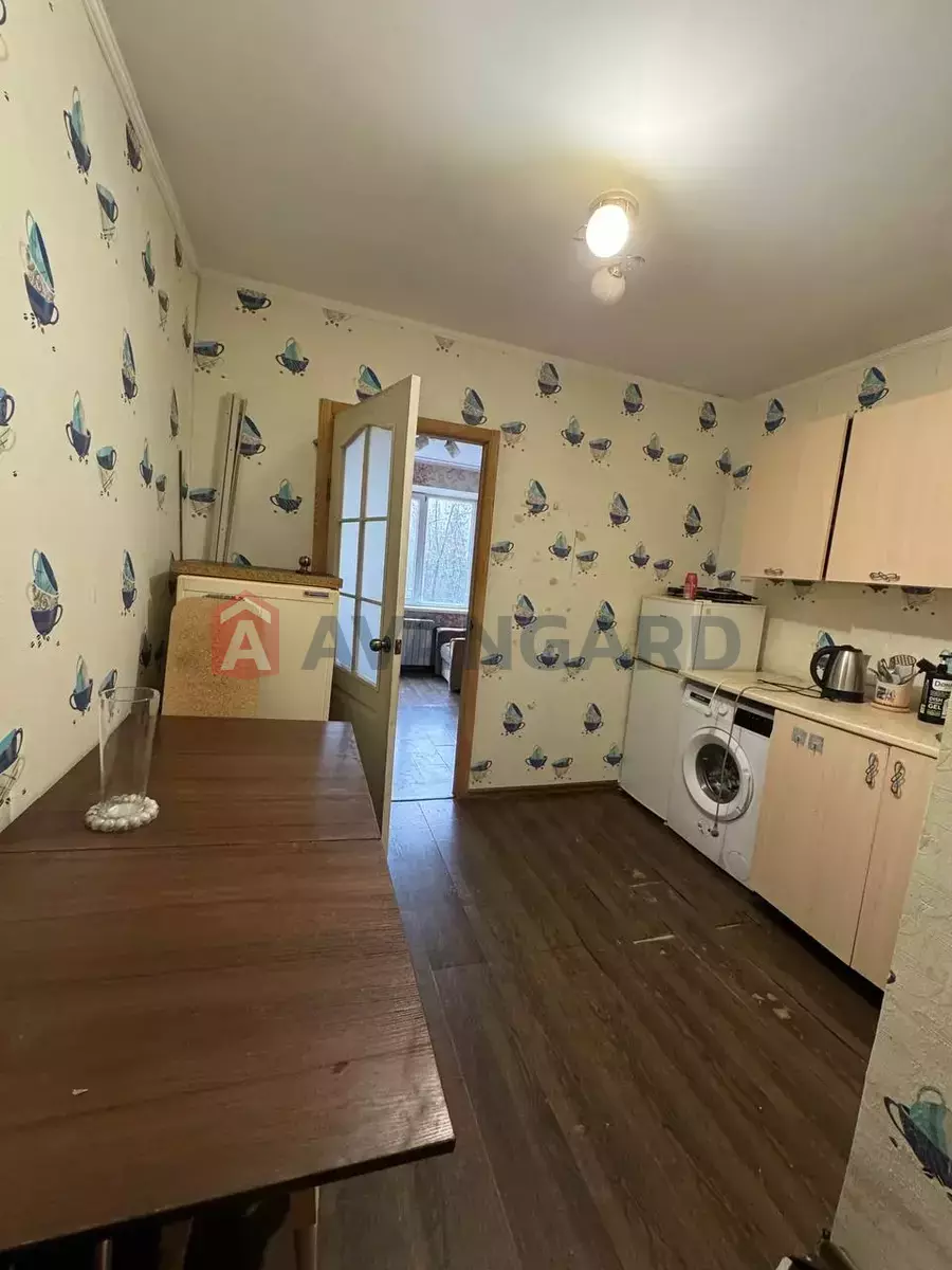 1 ����. ��������, 23/-/- ��. �., 3/9 ���� ���� 4