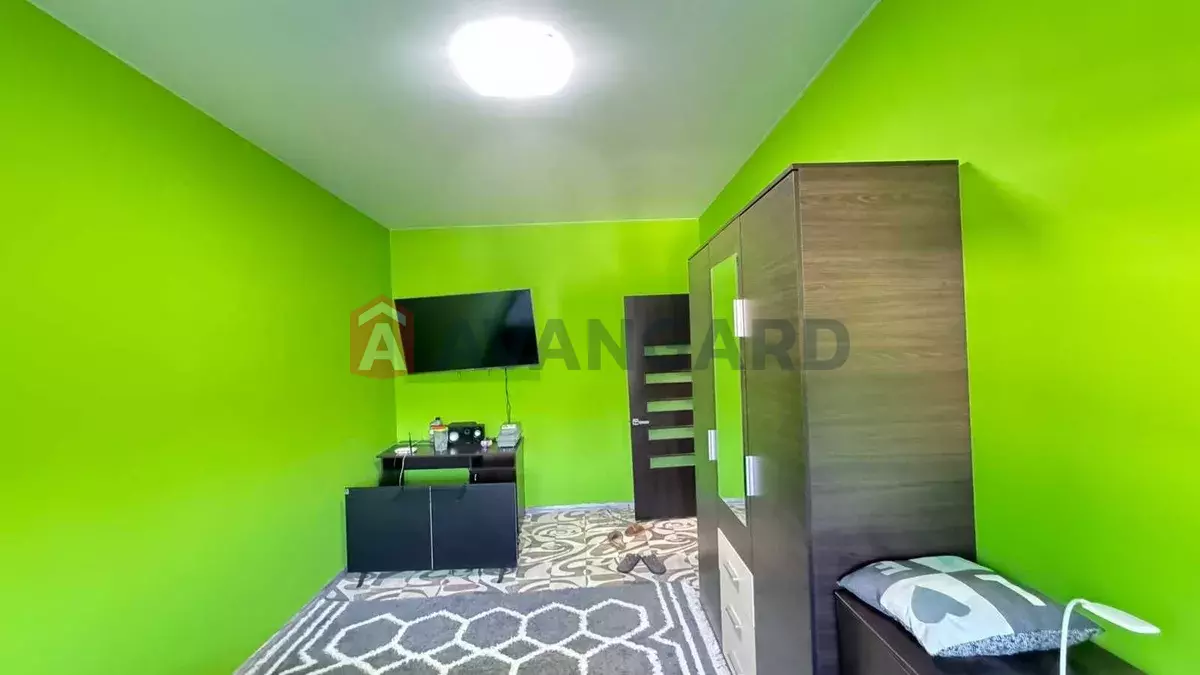 1 ��. ��������, 32/-/9 ��. �., 2/3 ������ ���� 9