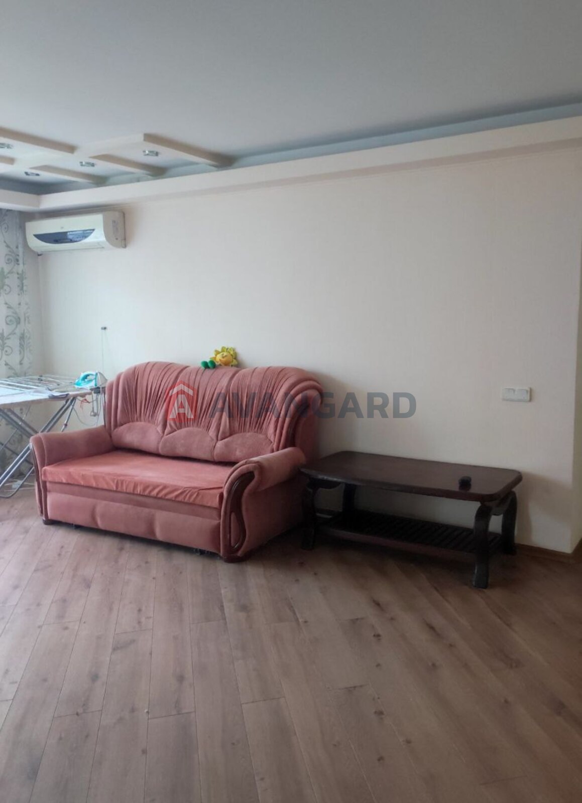 2 ��. ��������, 64/-/8 ��. �., 4/9 ������ ���� 7