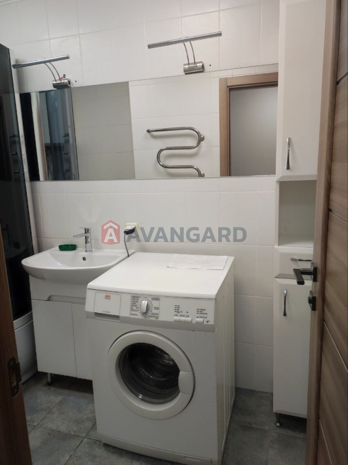 2 ��. ��������, 64/-/8 ��. �., 4/9 ������ ���� 15