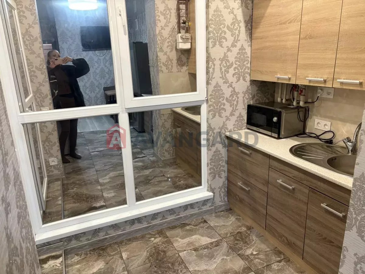 2 ����. ��������, 46/-/20 ��. �., 8/10 ���� ���� 11