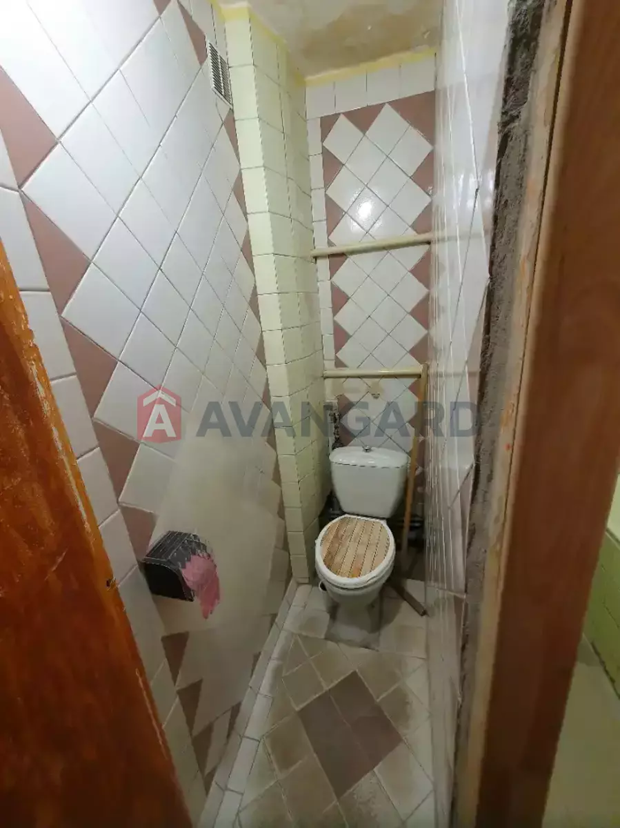 3 ��. ��������, 61/44/8 ��. �., 5/9 ������ ���� 13