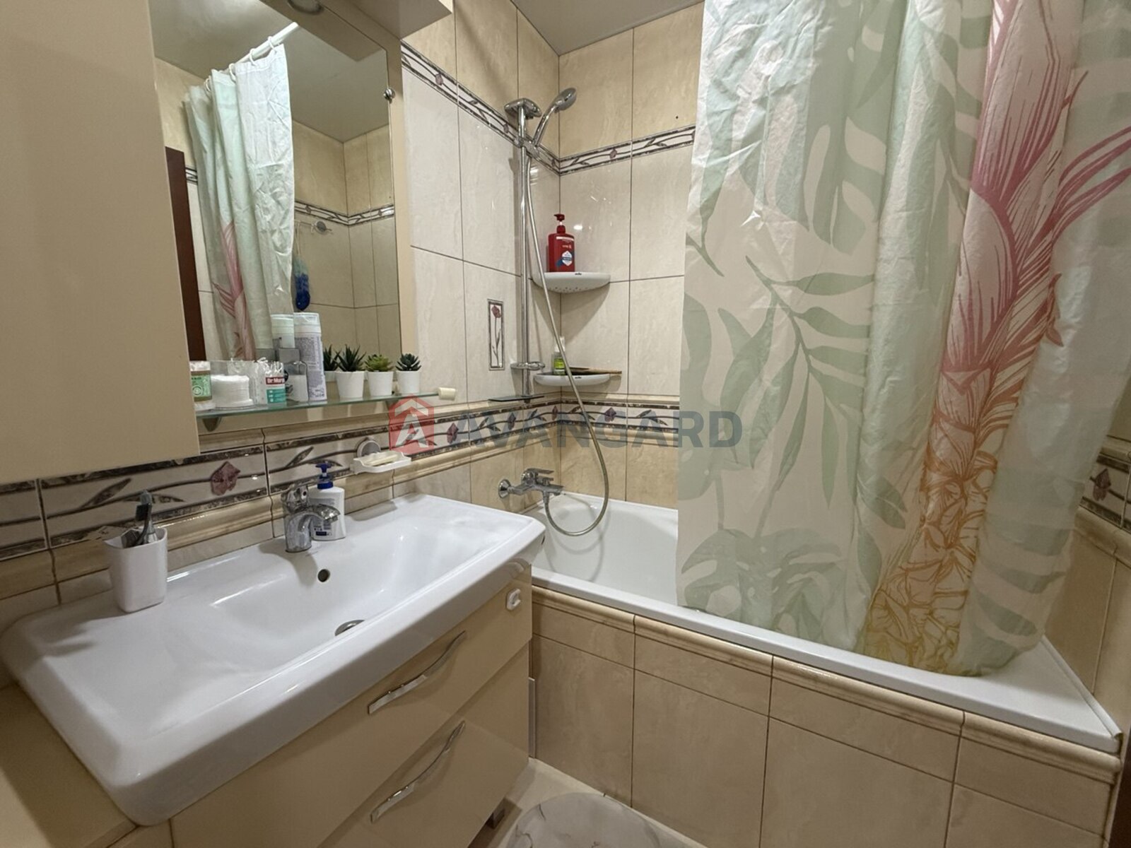 3 ����. ��������, 68/-/12 ��. �., 7/16 ���� ���� 9