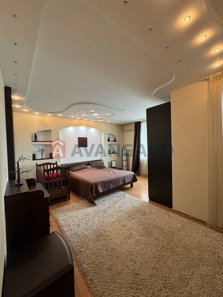 3 ��. ��������, 125/-/12 ��. �., 9/14 ������ ���� 4