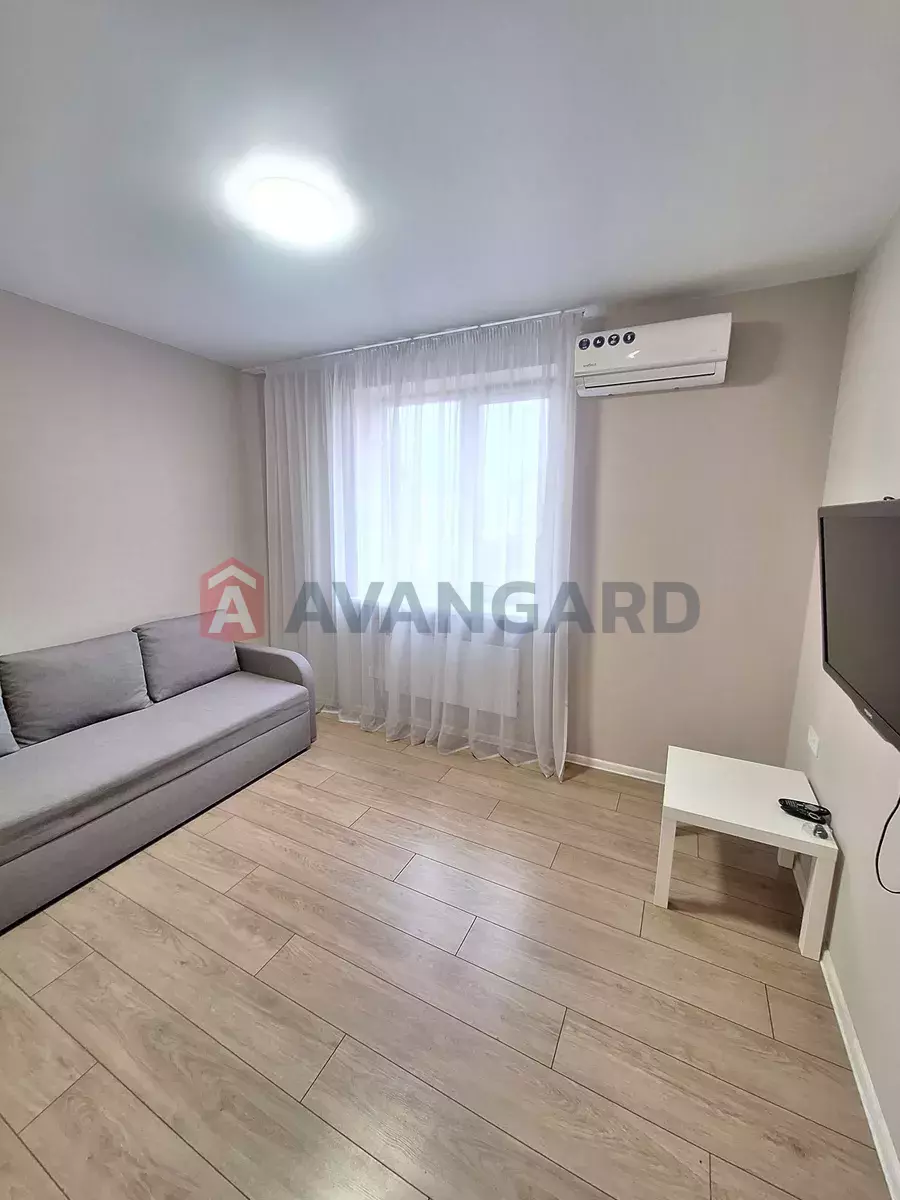 2 ��. ��������, 47/-/18 ��. �., 7/10 ������ ���� 3