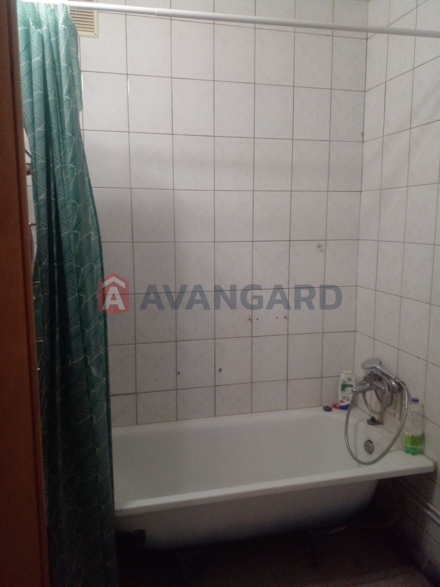 2 ����. ��������, 70/-/12 ��. �., 10/12 ���� ���� 6