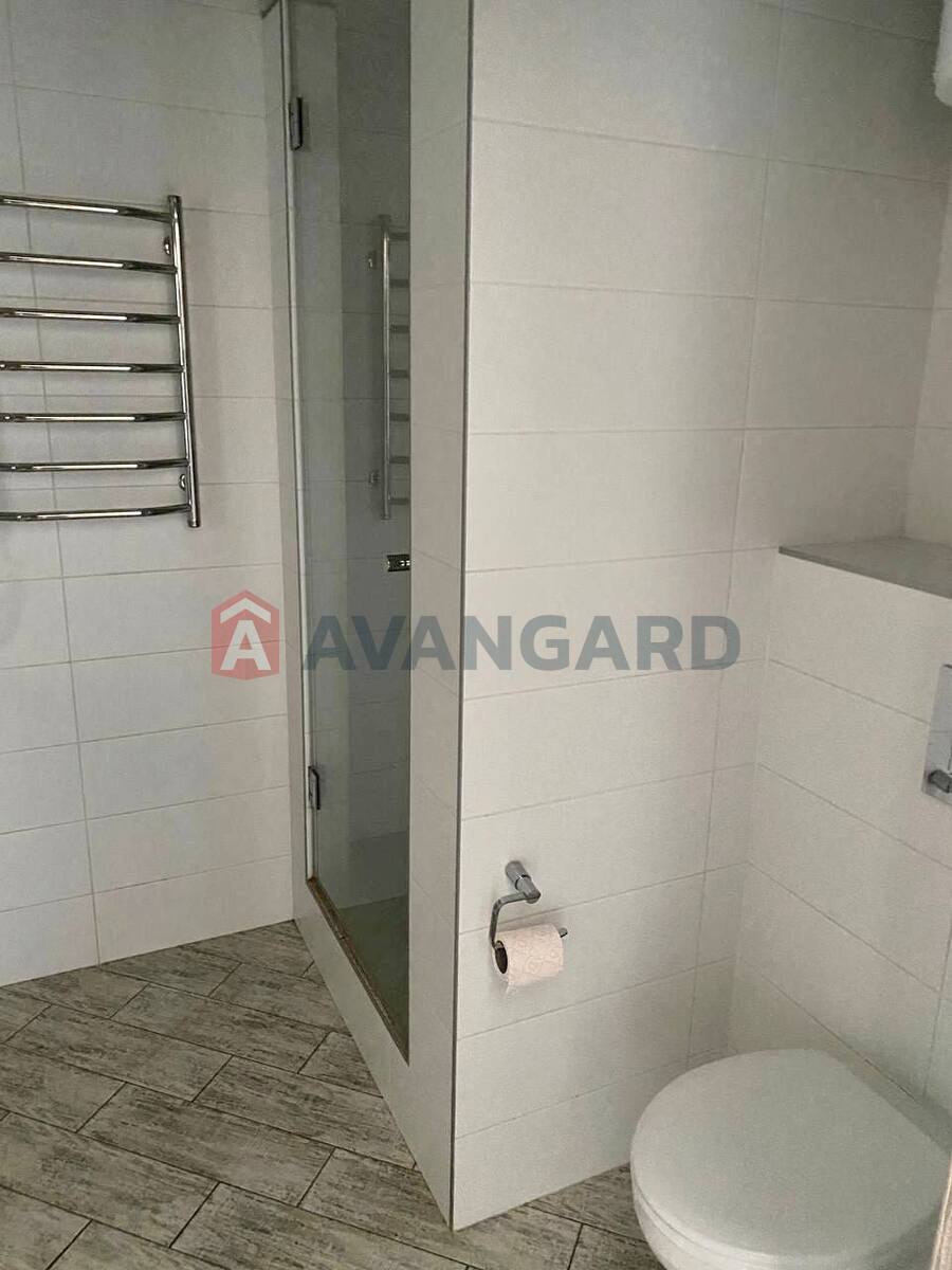 1 ����. ��������, 40/-/10 ��. �., 9/24 ���� ���� 6