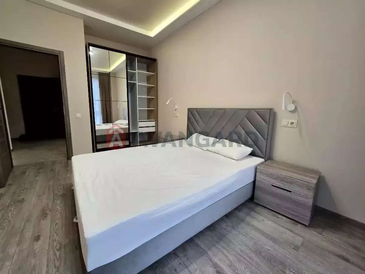 2 ��. ��������, 50/-/- ��. �., 8/10 ������ ���� 2