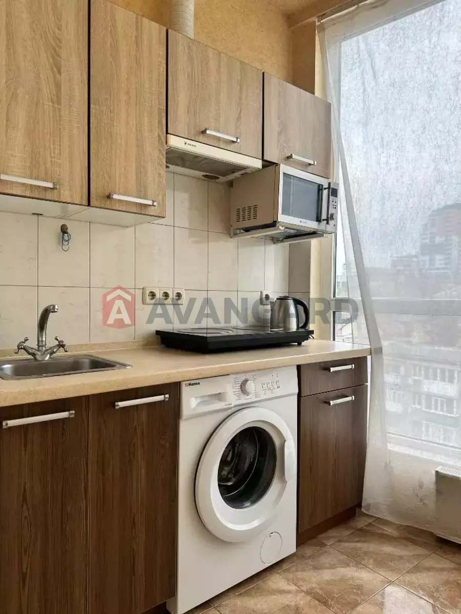 1 ��. ��������, 30/-/10 ��. �., 8/16 ������ ���� 20