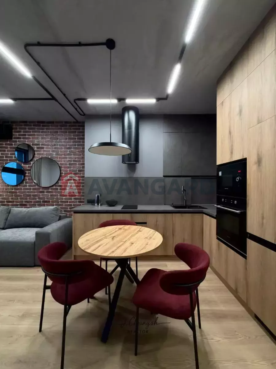 2 ����. ��������, 53/40/20 ��. �., 19/24 ���� ���� 1