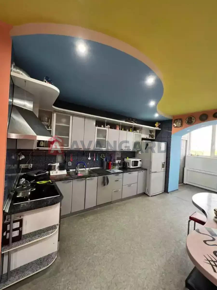 2 ��. ��������, 80/-/- ��. �., 8/16 ������ ���� 14