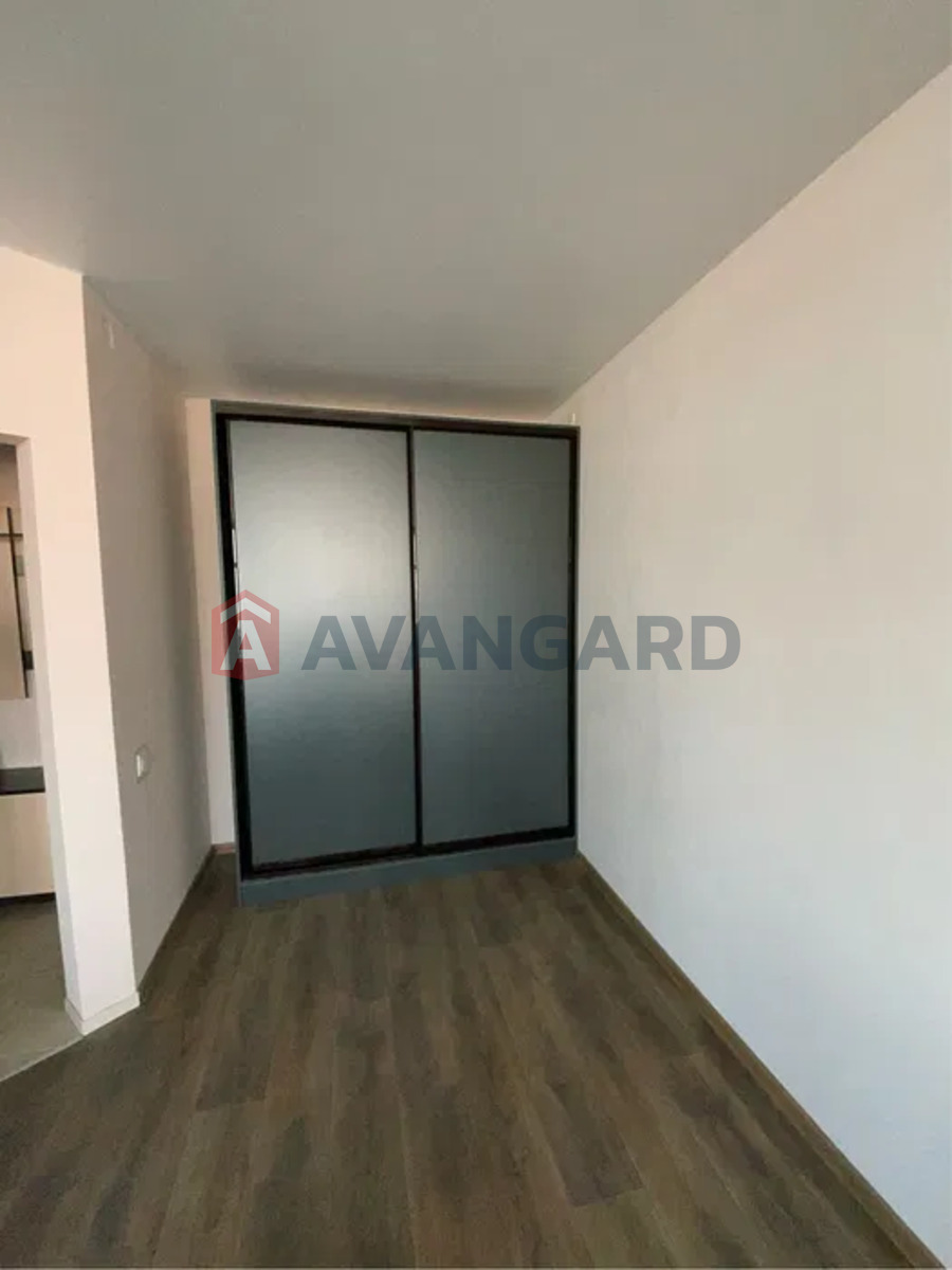 1 ��. ��������, 49/-/12 ��. �., 7/18 ������ ���� 3