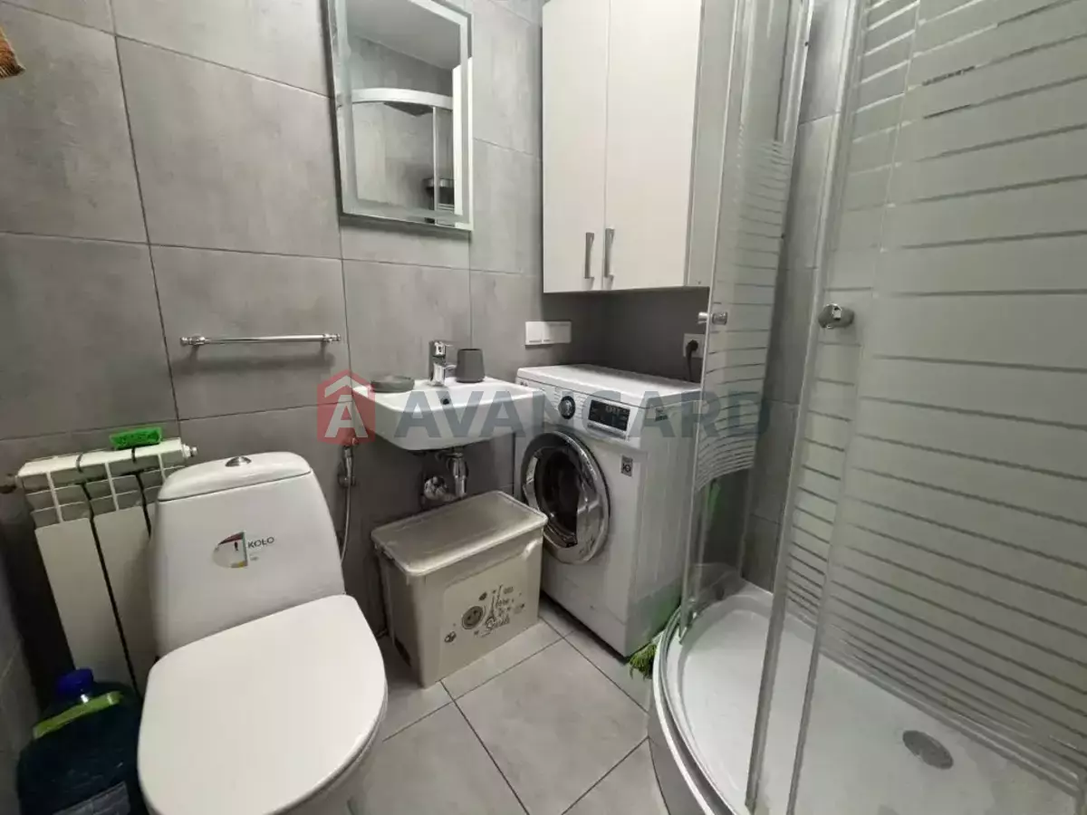 1 ��. ��������, 33/20/- ��. �., 2/5 ������ ���� 8