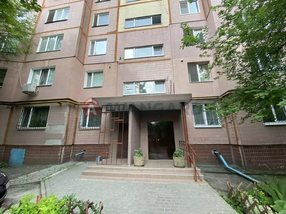 1 ��. ��������, 38/-/8 ��. �., 9/9 ������ ���� 6