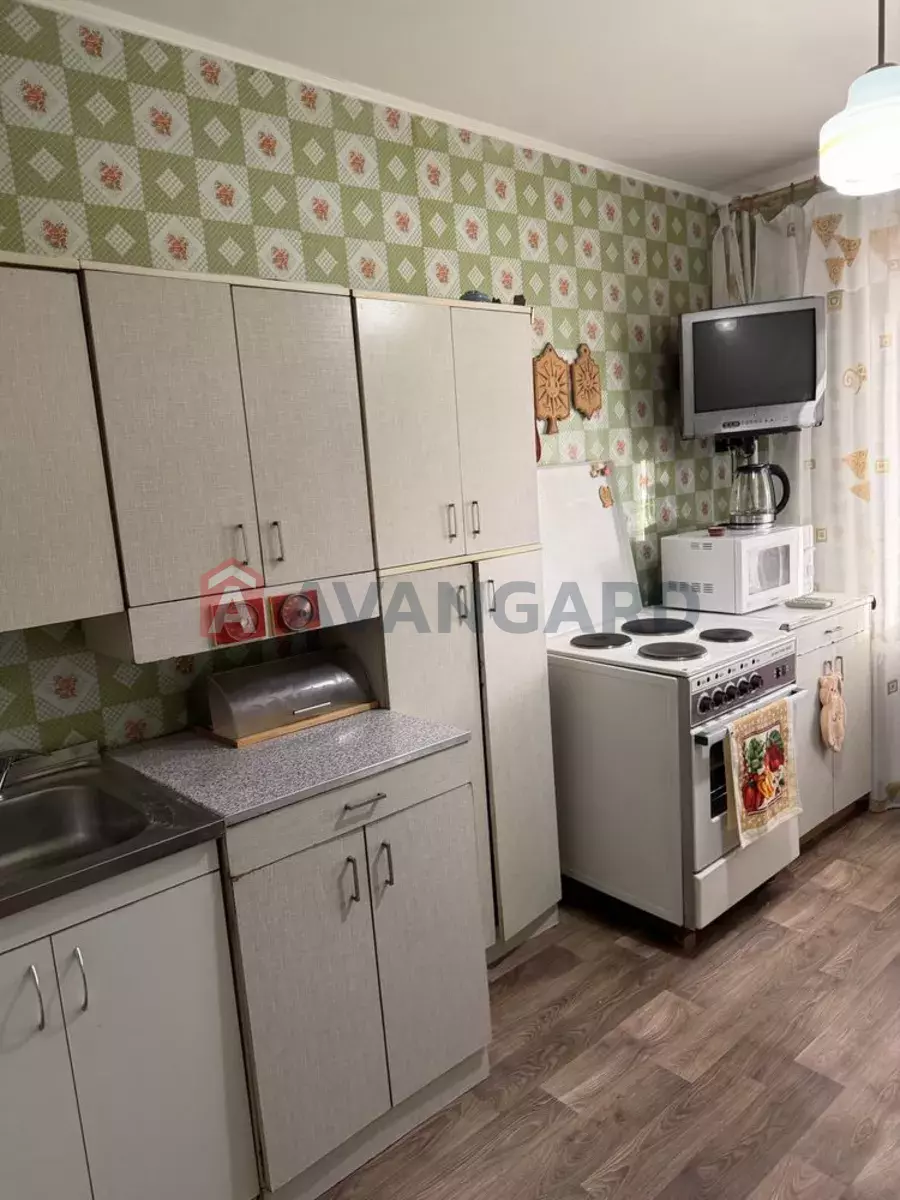 3 ����. ��������, 69/-/8 ��. �., 11/16 ���� ���� 1