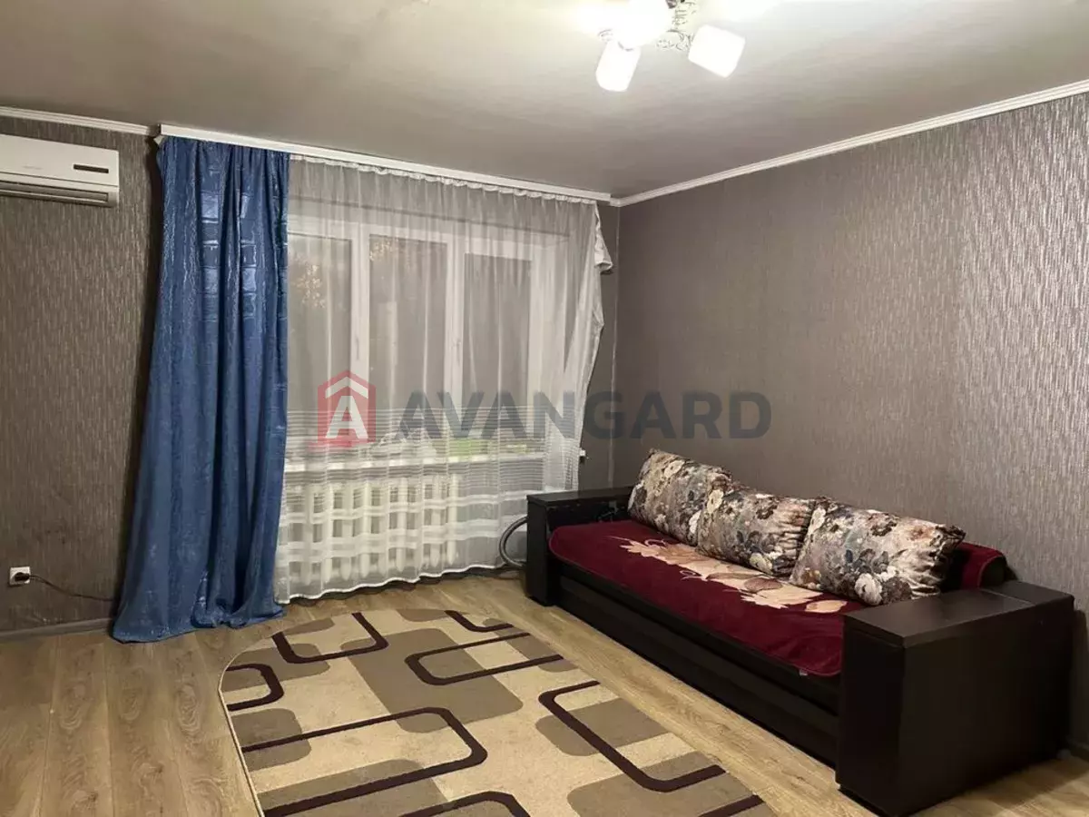 1 ��. ��������, 36/-/4 ��. �., 1/5 ������ ���� 1