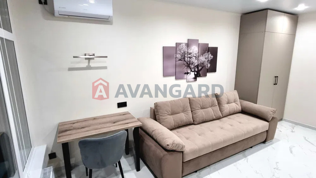 2 ��. ��������, 51/-/10 ��. �., 11/18 ������ ���� 10