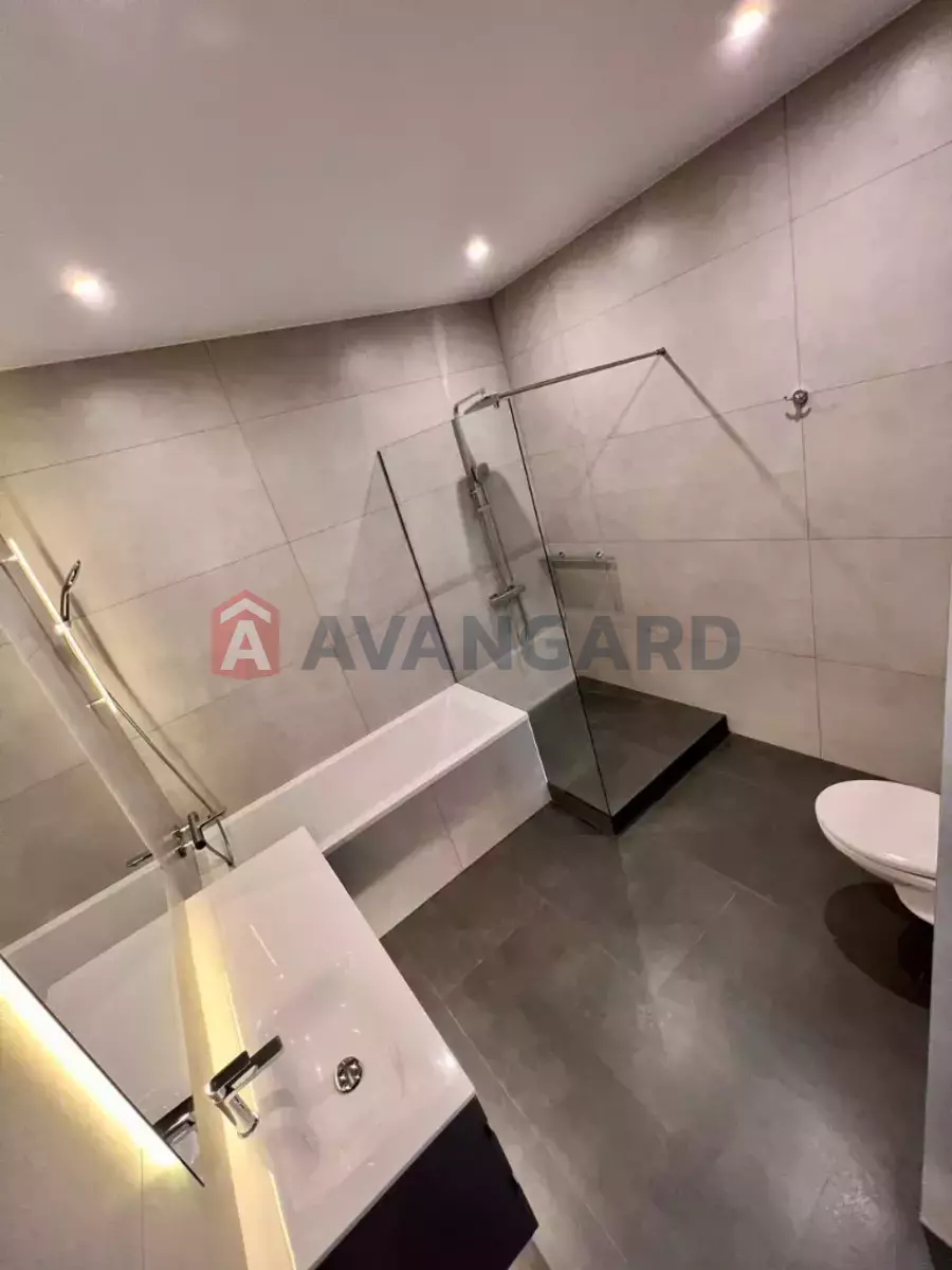 3 ��. ��������, 137/-/- ��. �., 1/7 ������ ���� 5