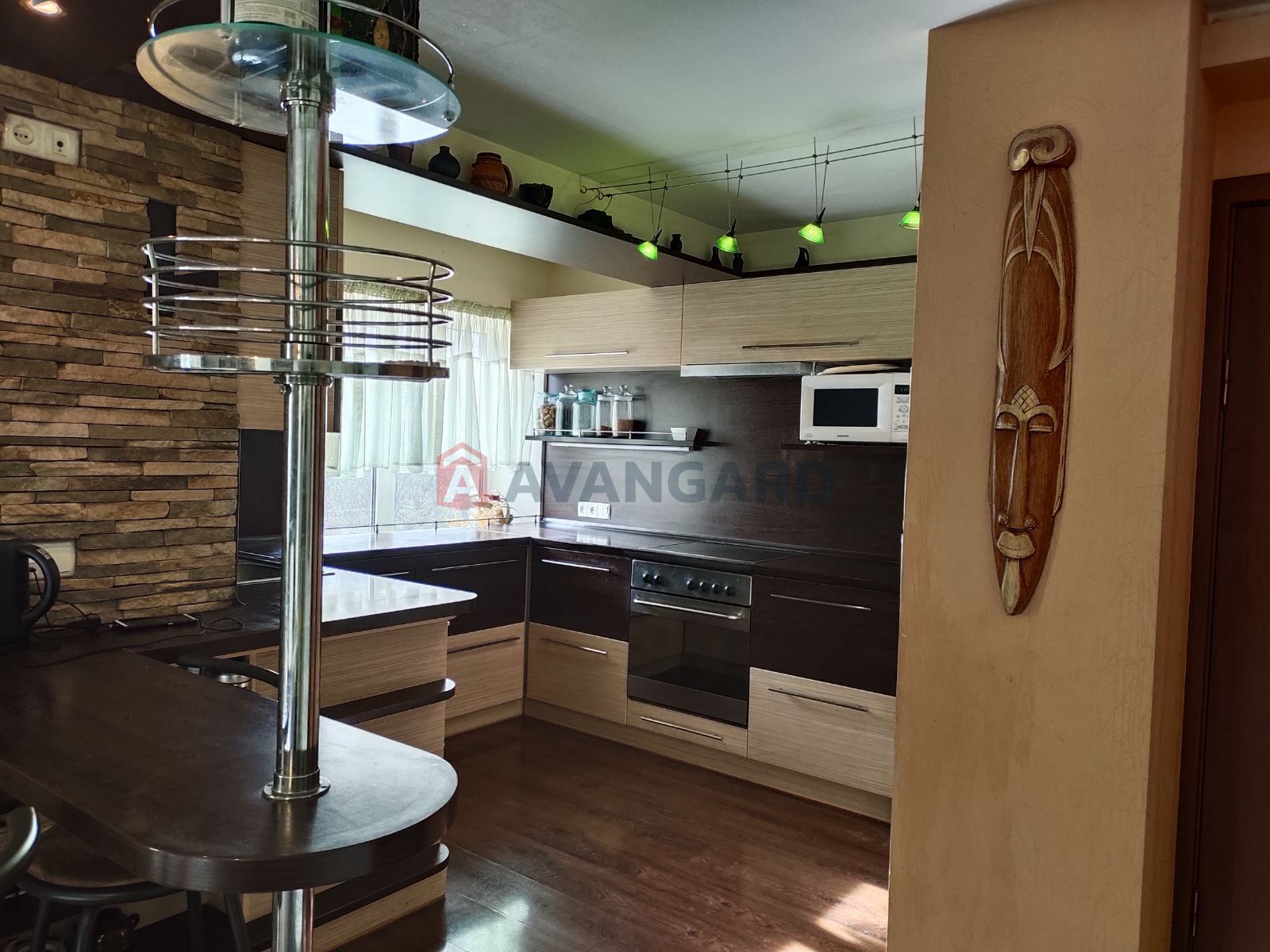 3 ����. ��������, 80/50/10 ��. �., 6/14 ���� ���� 11