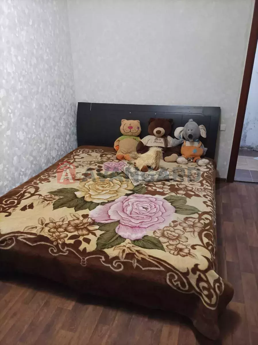 3 . , 70/-/9 . ., 9/9   13