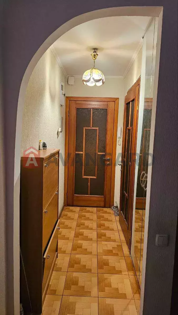 3 ��. ��������, 58/-/11 ��. �., 2/5 ������ ���� 2