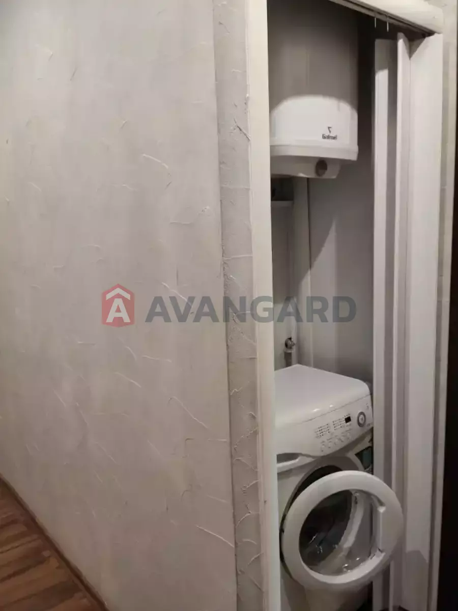 3 ��. ��������, 70/46/9 ��. �., 8/9 ������ ���� 9