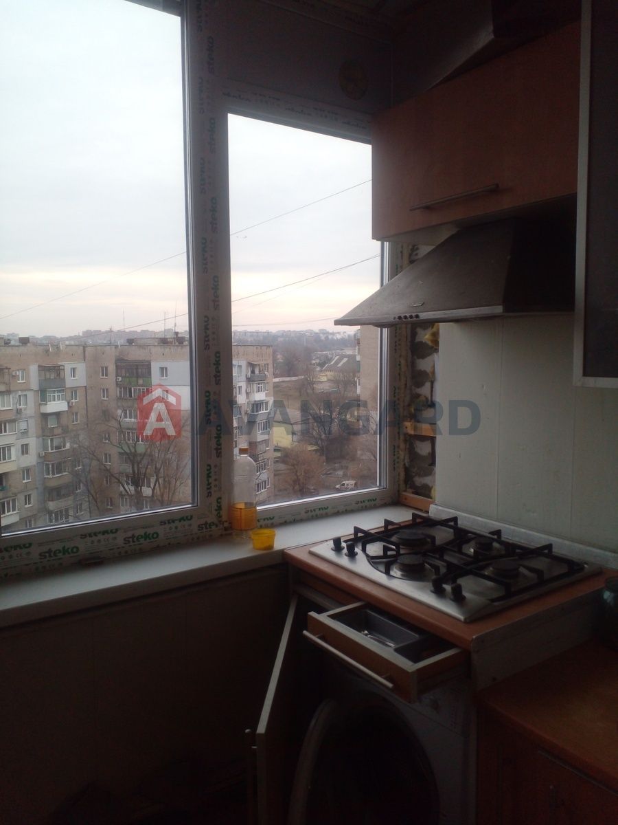 2 ����. ��������, 70/-/12 ��. �., 10/12 ���� ���� 2