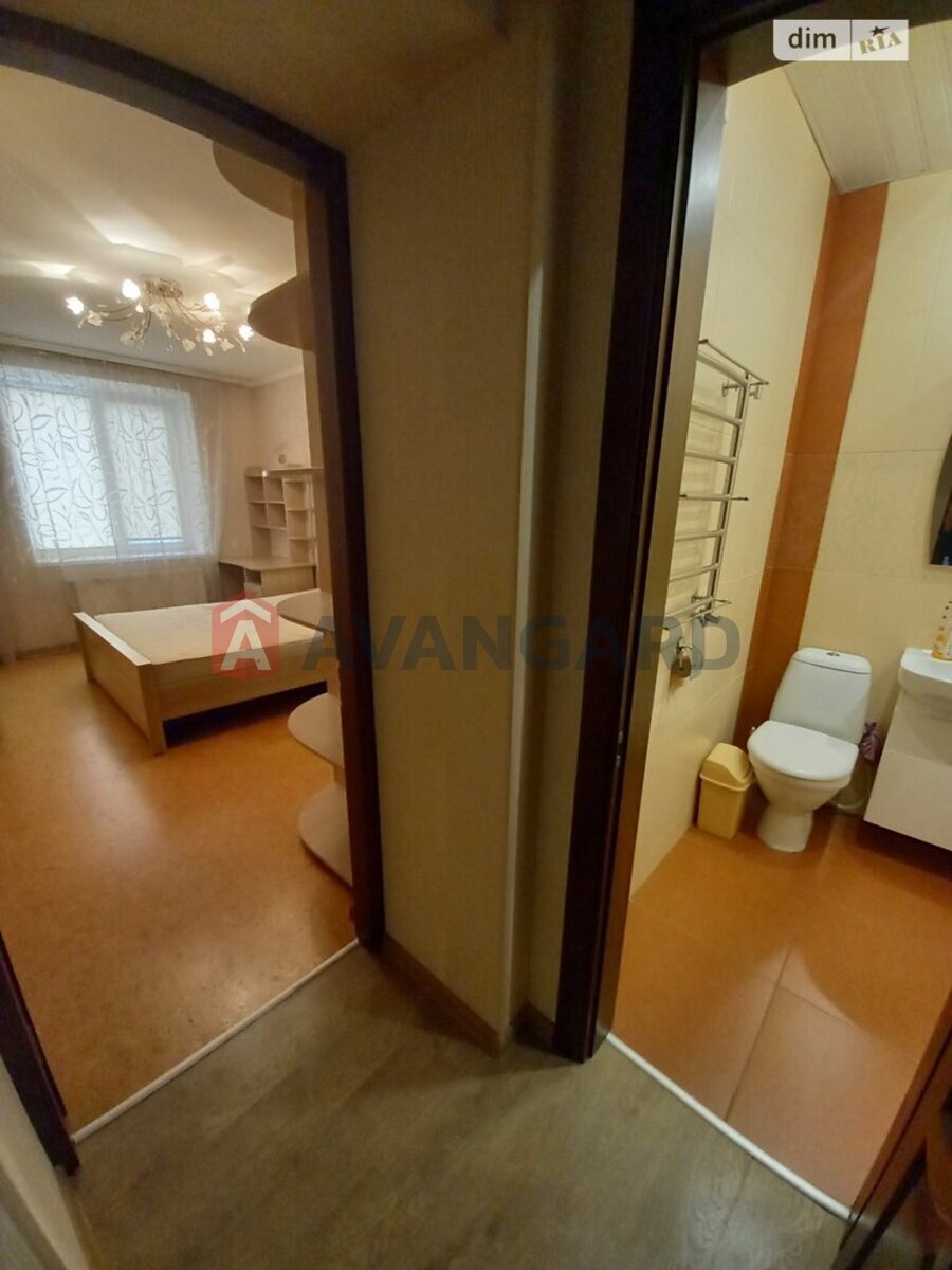 3 ����. ��������, 100/55/16 ��. �., 4/9 ���� ���� 19