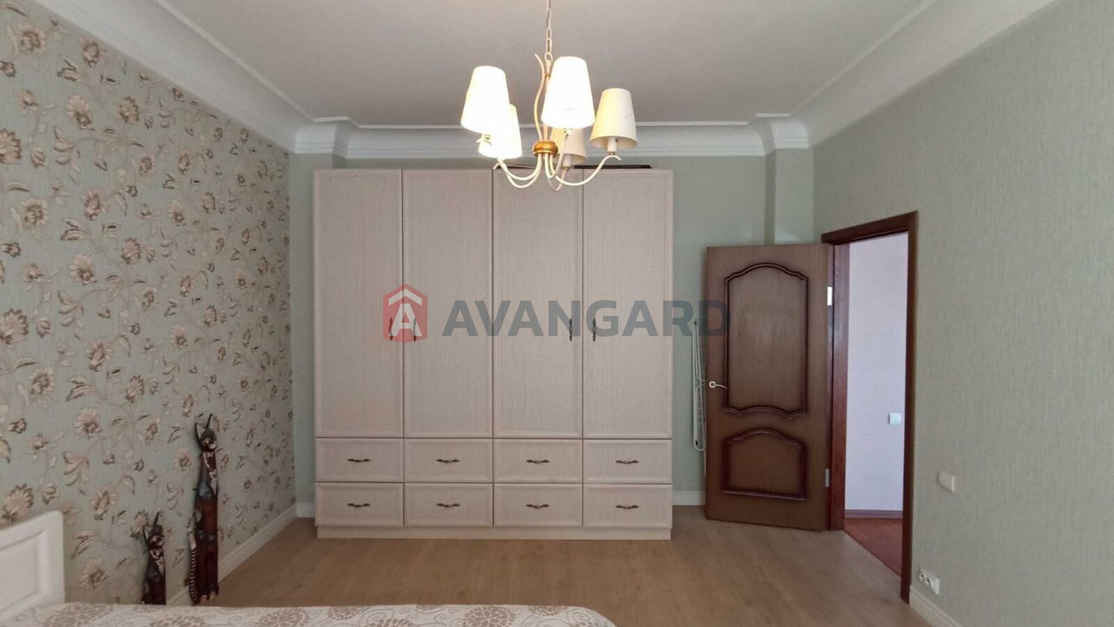 2 ����. ��������, 48,8/-/6 ��. �., 3/5 ���� ���� 5