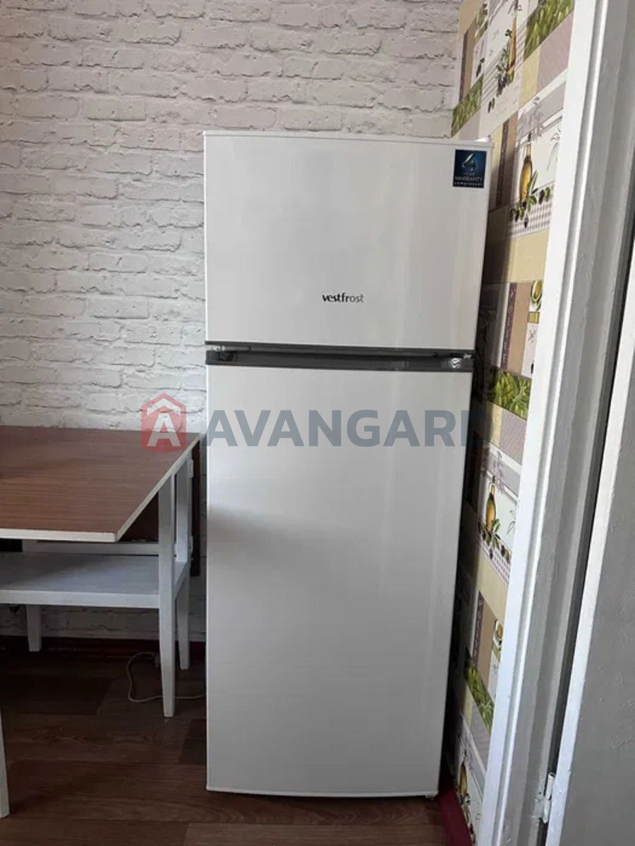 1 ����. ��������, 30/-/8 ��. �., 3/9 ���� ���� 4