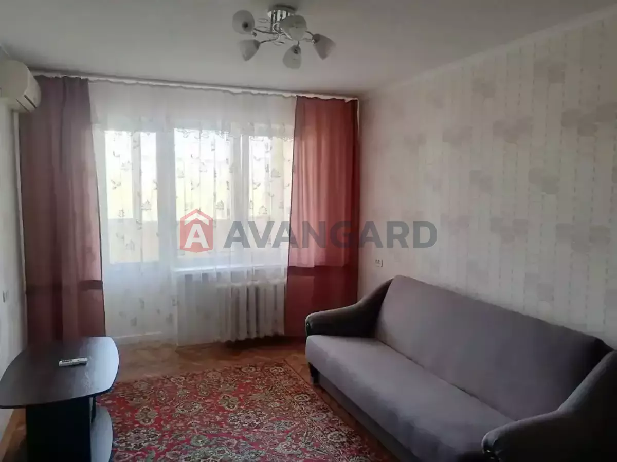 1 ��. ��������, 34/18/8 ��. �., 5/9 ������ ���� 7